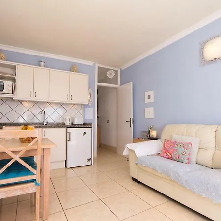 Azahara Playa 39 - One Bed Apartment Los Cristianos (Tenerife)